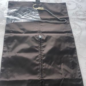 Louis Vuitton, cover garment brown and hanger